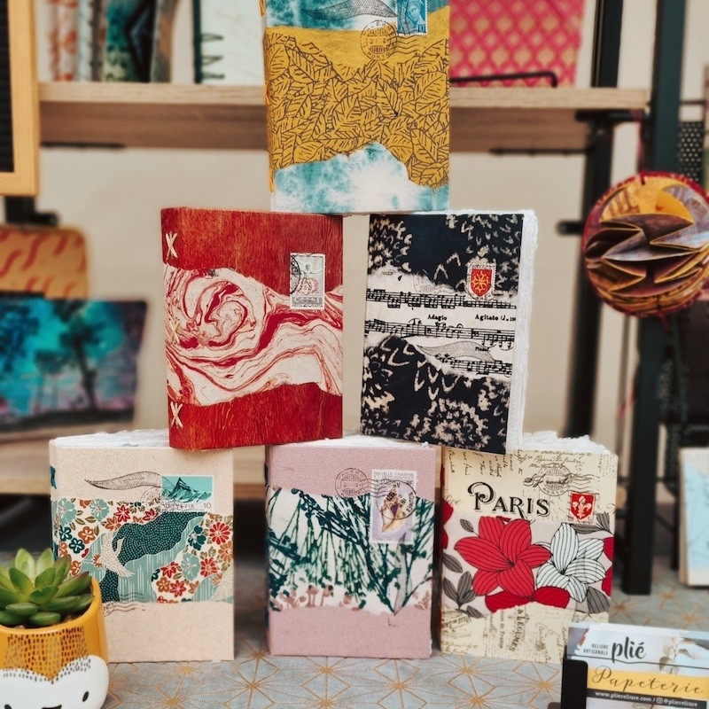 Carnet artisanal A6: Livre d'artiste papier recyclé Khadi paper