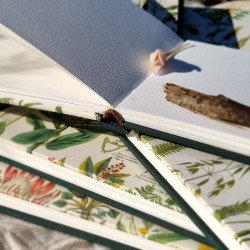 Carnet botanique artisanal carnettiste mix media 240g