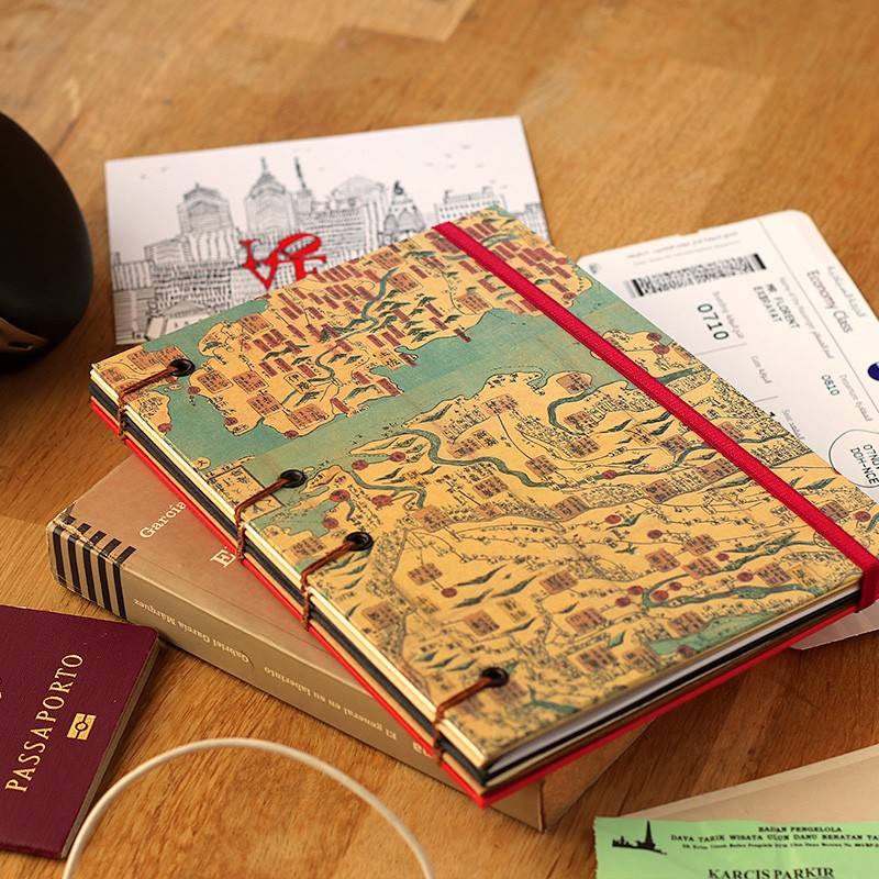 Carnet de voyage, mélange de papiers Carnet de voyage, mélange de papiers