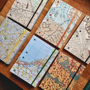 Les carnets de voyages prêts pour être cousus ! @rendezvousducarnetdevoyage #carnetdevoyage #carnetvoyage #travelnotebook #travelnotebookscrapbooking #travelling #voyager