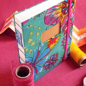 Un carnet bien epais avec papier aquarelle! Tu as que à le remplir de ton art @evelynepensa 

#carnetaquarelle #aquarelle #aquarela #watercolours #watercolor #watercolornotebook #handmadebook #craftbooks